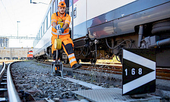 Die BAR-Verhandlungen bei der SBB betreffen vorläufig das Rangierpersonal (Foto), das Kundenbegleitpersonal, das Lokpersonal und das Zugreinigungspersonal bei der Bahnproduktion. © SBB/Gian Vaitl